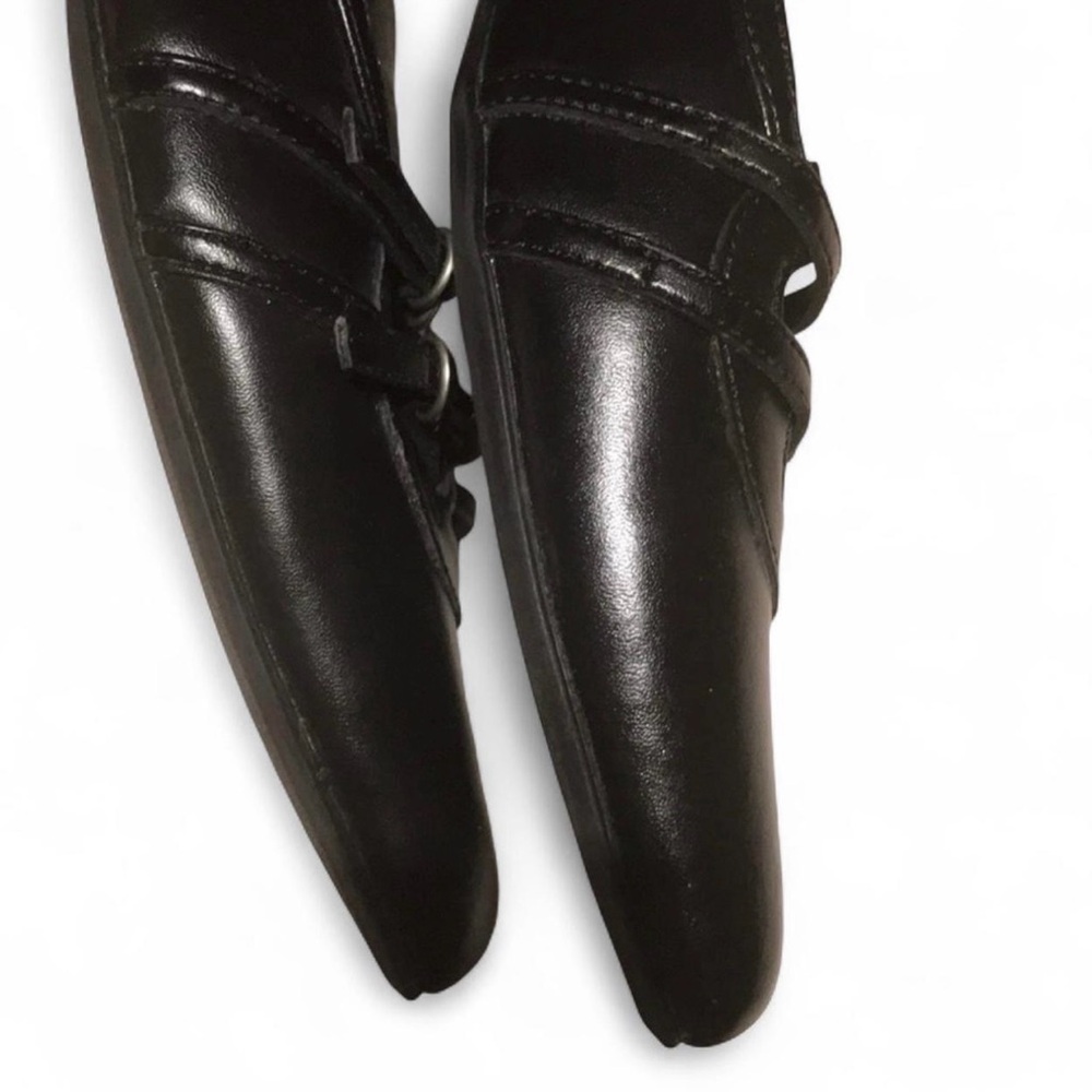 #Sold New Mossimo Black Faux leather buckle detail shoes - Picture 3 of 6
